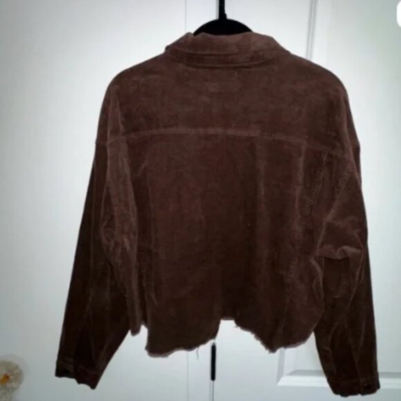 Brown Cropped Corduroy Jacket * Button Front Shacket *  Size L *  Like New - Picture 3 of 3